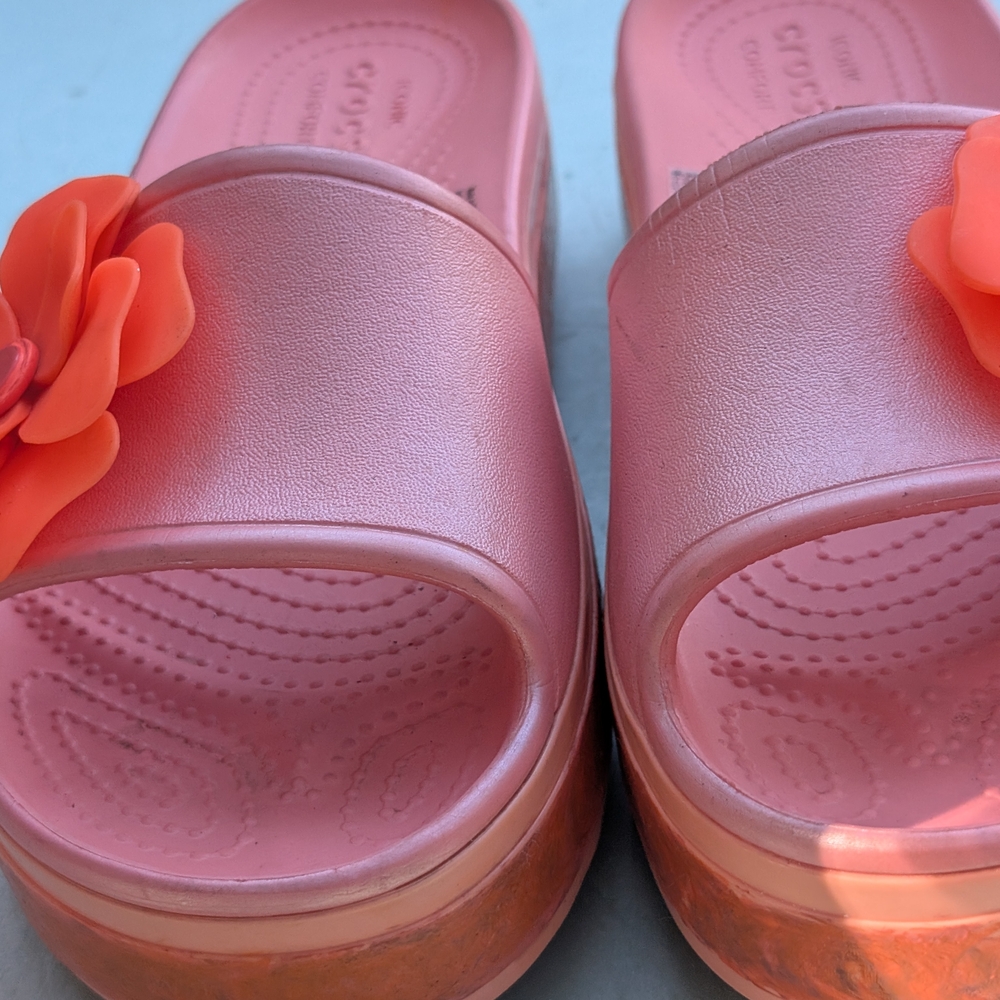 Stylish Pink Crocs Women's Slide Sandals